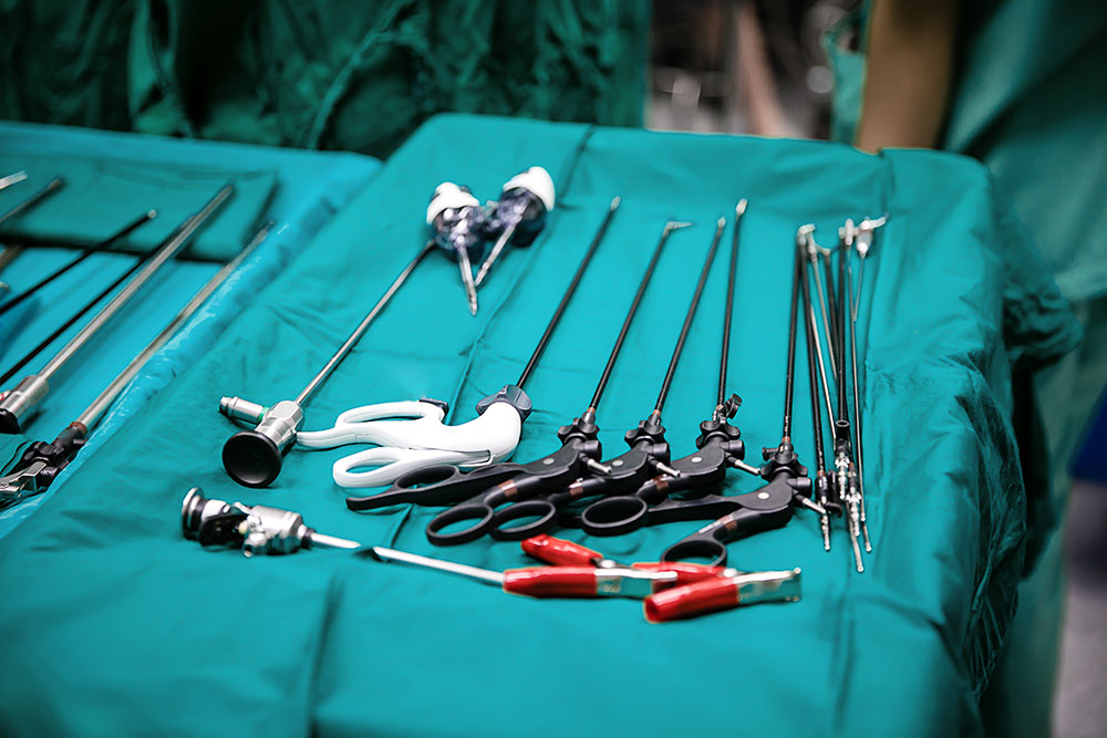 Endoscopy-&-Laparoscopy-Tools