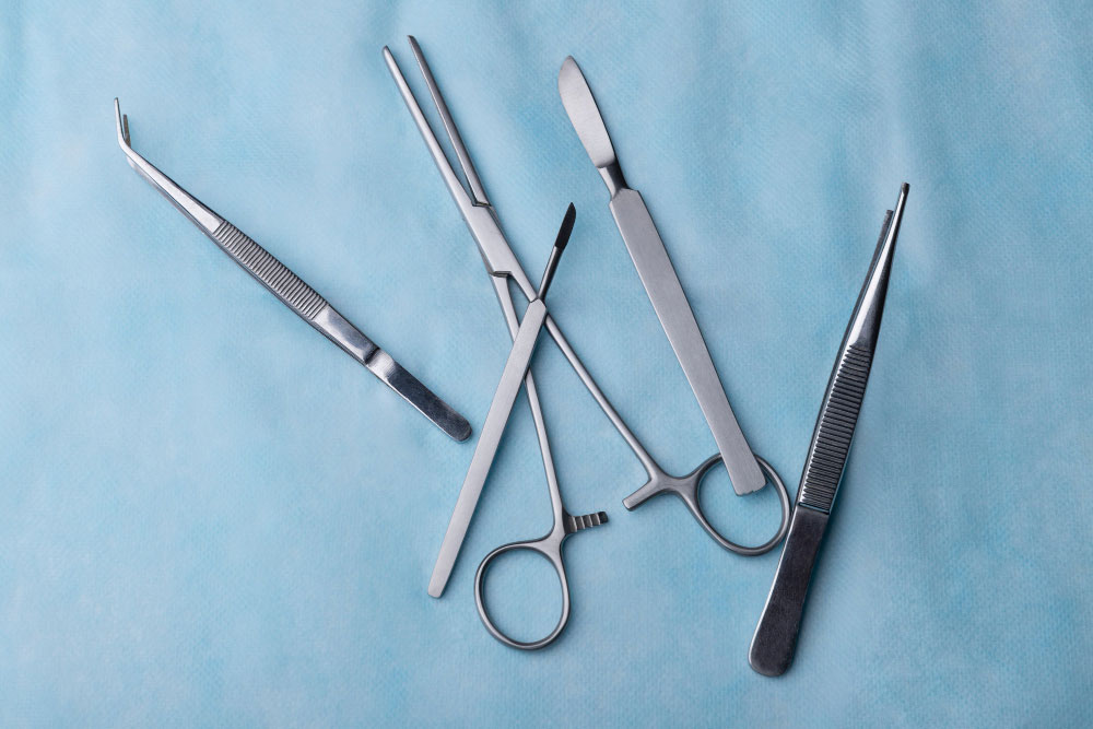 Forceps,-Scissors-&-Clamps