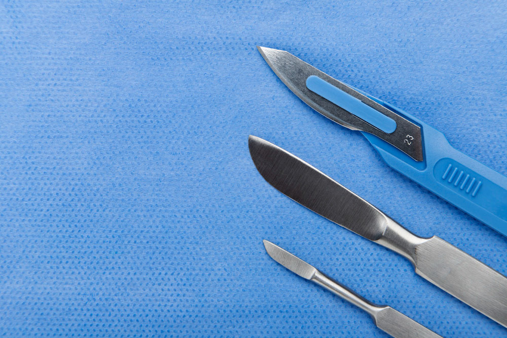 Scalpels-&-Blades